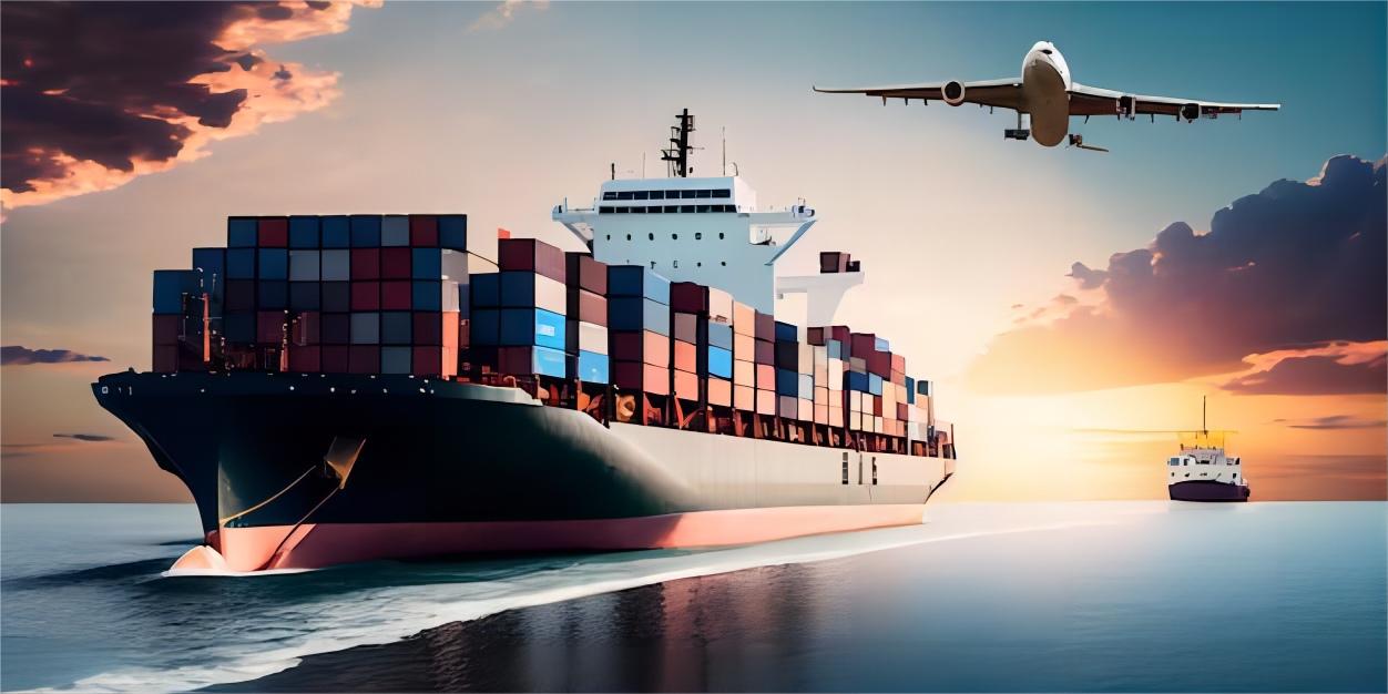 Logistics professional using a digital inquiry form for shipping